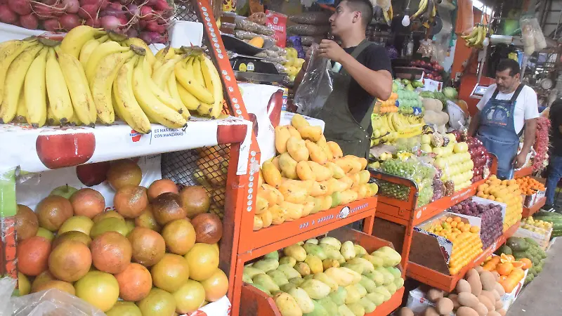Las frutas refrescantes te ayudan a mantenerte hidratado durante el calor 